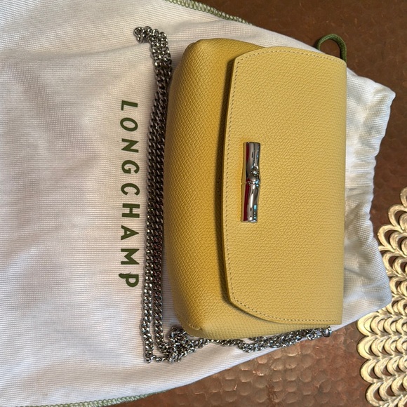Longchamp Pale Yellow Clutch - a neutral color that  goes with everything - Picture 2 of 7